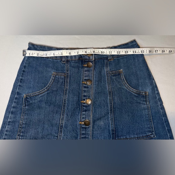 Highway Jeans Button Front Denim Skirt Patch Pocket Medium - Picture 3 of 6
